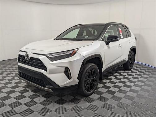 2025 Toyota RAV4 Hybrid SE