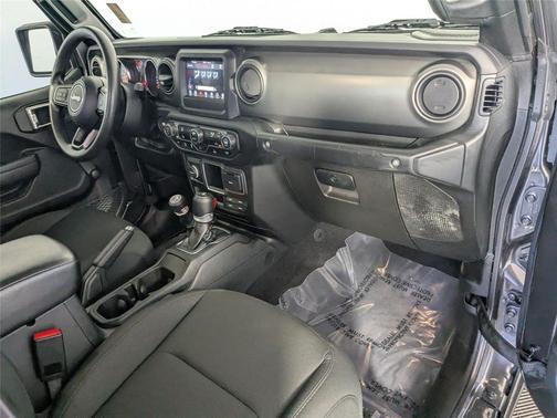 2023 Jeep Gladiator Sport