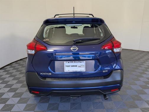2018 Nissan Kicks SR