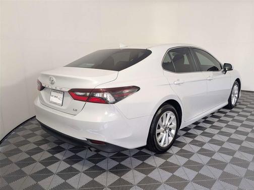 Ice Edge 2023 Toyota Camry LE