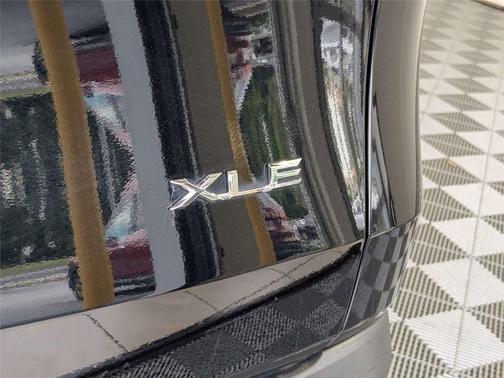 Midnight Black Metallic 2024 Toyota Grand Highlander XLE