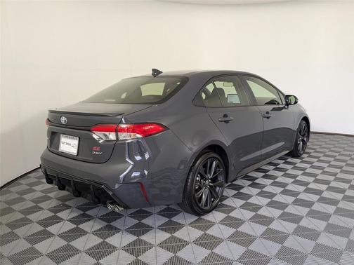 2025 Toyota Corolla Hybrid SE