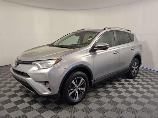 Silver Sky Metallic 2017 Toyota RAV4 XLE