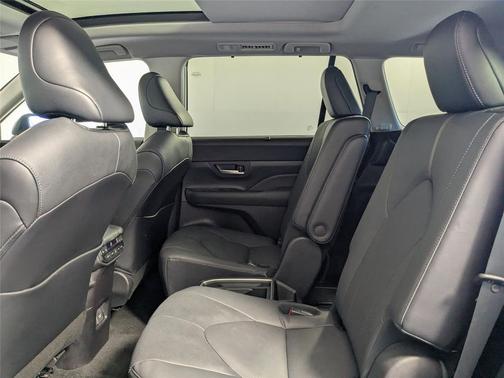 2024 Toyota Grand Highlander Platinum