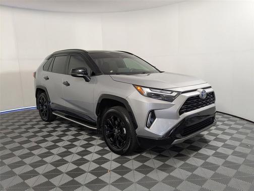 2024 Toyota RAV4 Hybrid SE
