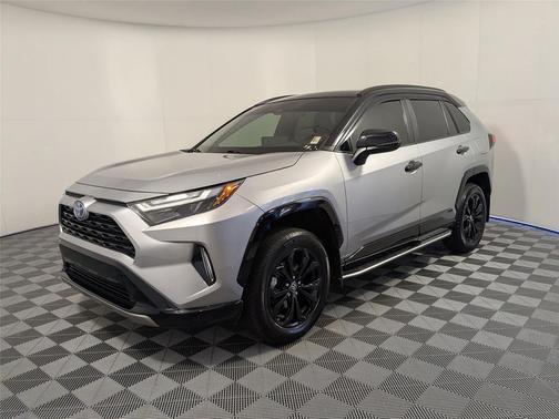 2024 Toyota RAV4 Hybrid SE