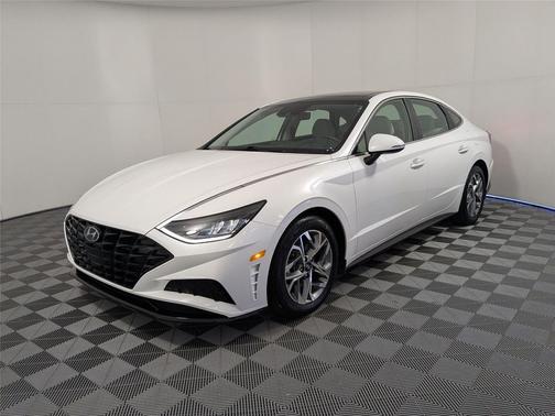 2022 Hyundai SONATA SEL