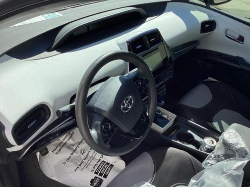 2019 Toyota Prius LE