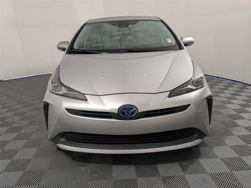 2019 Toyota Prius LE