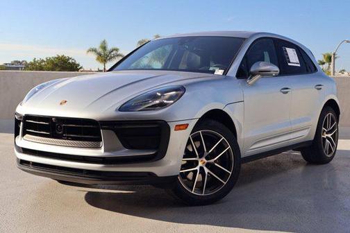 2025 Porsche Macan AWD