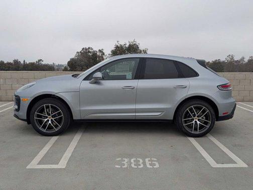 2025 Porsche Macan AWD