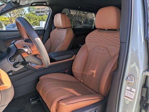 2025 Bentley Bentayga Azure