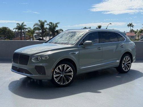 2025 Bentley Bentayga Azure