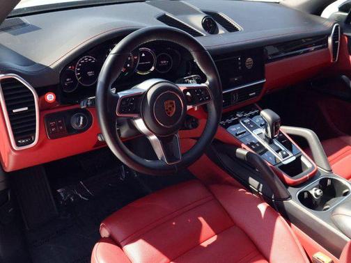 2023 Porsche Cayenne Cayenne E-Hybrid