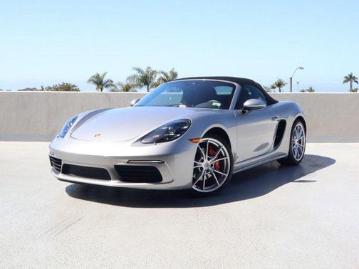 Dolomite Silver Metallic 2022 Porsche 718 Boxster S