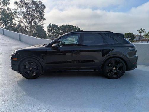 2026 Porsche Cayenne GTS