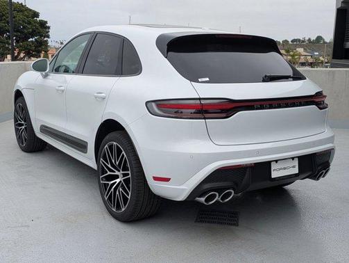 Carerra White 2025 Porsche Macan Macan