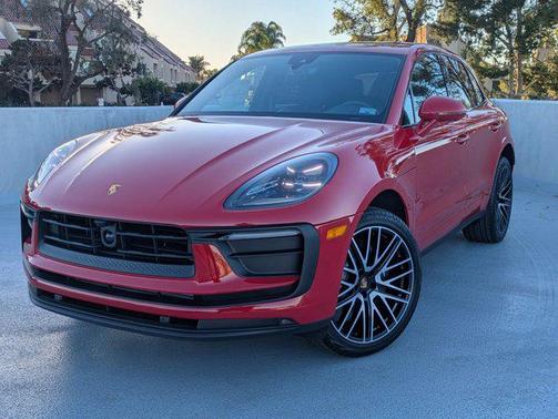 2026 Porsche Macan AWD