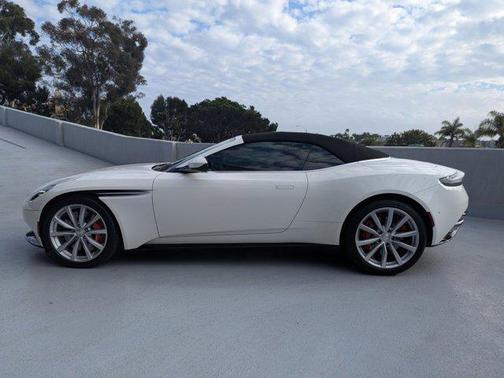 2019 Aston Martin DB11 Volante