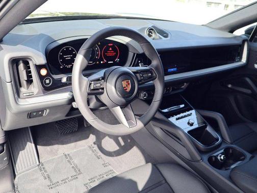Chromite Black Metallic 2026 Porsche Cayenne Cayenne