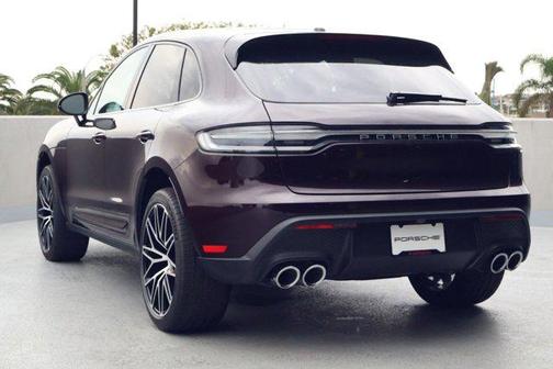 2026 Porsche Macan AWD
