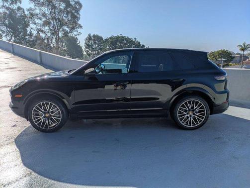 2022 Porsche Cayenne Cayenne
