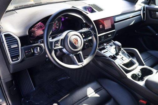 2023 Porsche Cayenne Platinum Edition