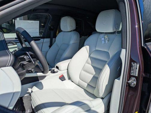 2026 Porsche Macan T