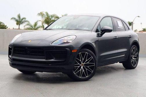 2022 Porsche Macan AWD