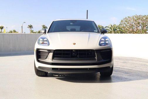 2026 Porsche Macan T