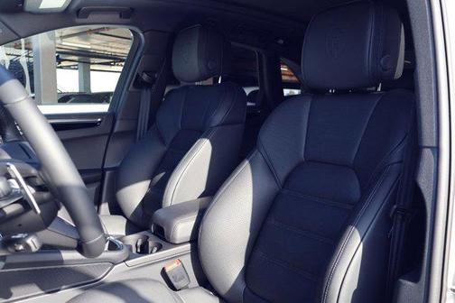 2026 Porsche Macan T