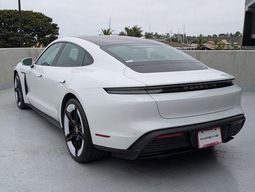 2025 Porsche Taycan 4