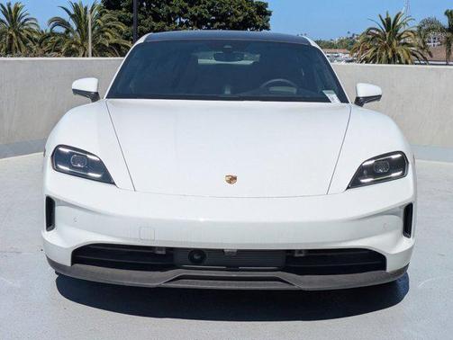 2025 Porsche Taycan RWD