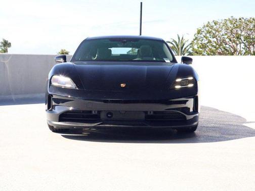 2026 Porsche Taycan 4 Black Edition