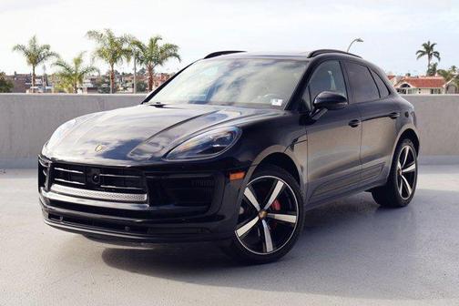2022 Porsche Macan S