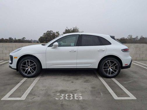2025 Porsche Macan AWD