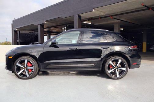 2022 Porsche Macan S