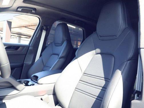 2026 Porsche Cayenne GTS