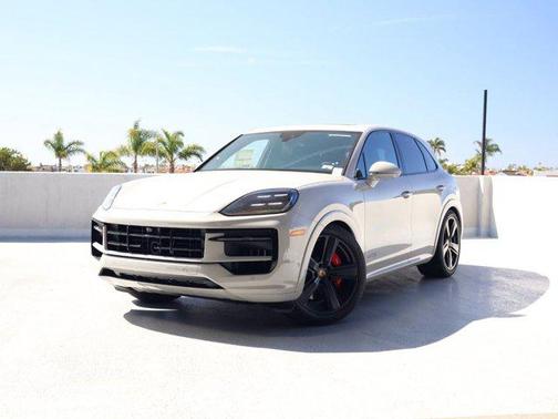 2026 Porsche Cayenne GTS