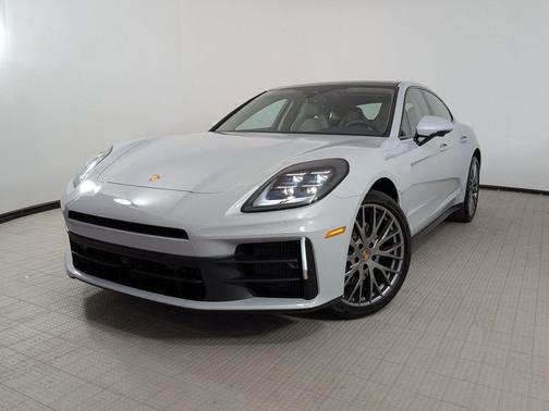Ice Grey Metallic 2026 Porsche Panamera RWD