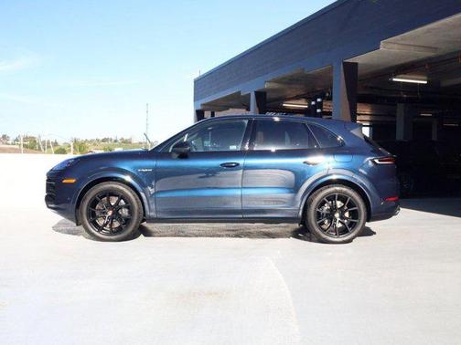 2026 Porsche Cayenne Cayenne E-Hybrid