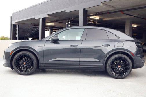 2025 Porsche Macan Electric