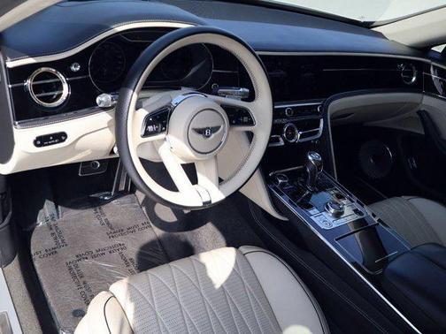 Glacier White 2021 Bentley Flying Spur W12