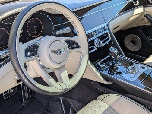 Glacier White 2021 Bentley Flying Spur W12