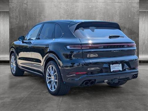 2024 Porsche Cayenne S