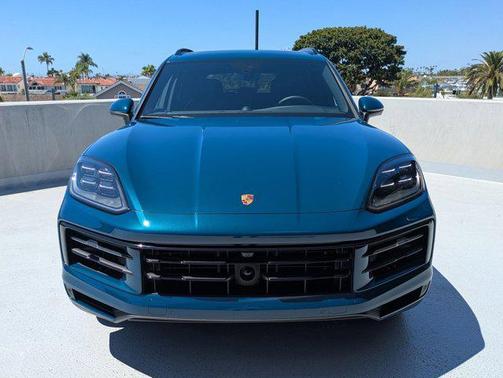 2025 Porsche Cayenne S