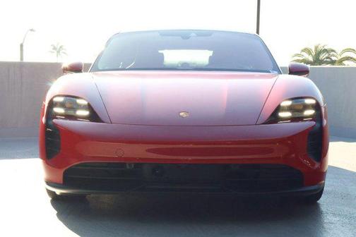 2024 Porsche Taycan GTS