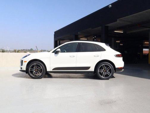 White 2021 Porsche Macan Macan