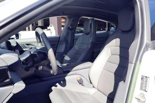 2022 Porsche Taycan RWD