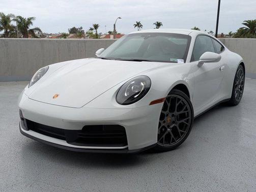 2025 Porsche 911 Carrera